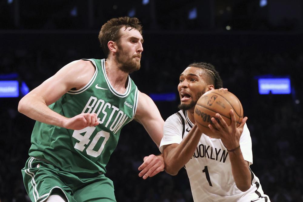 脱颖而出的 脱颖而出的