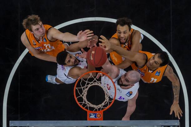 对足球比赛 对足球比赛