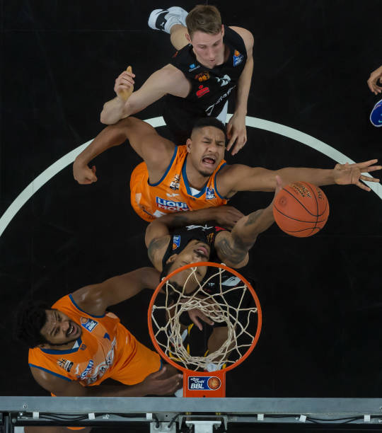 伤甚至断裂 伤甚至断裂